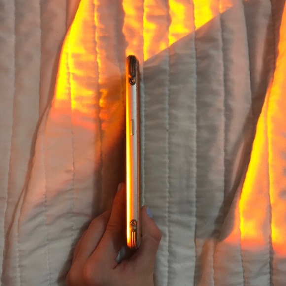 Samsung galaxy s8 great condition.